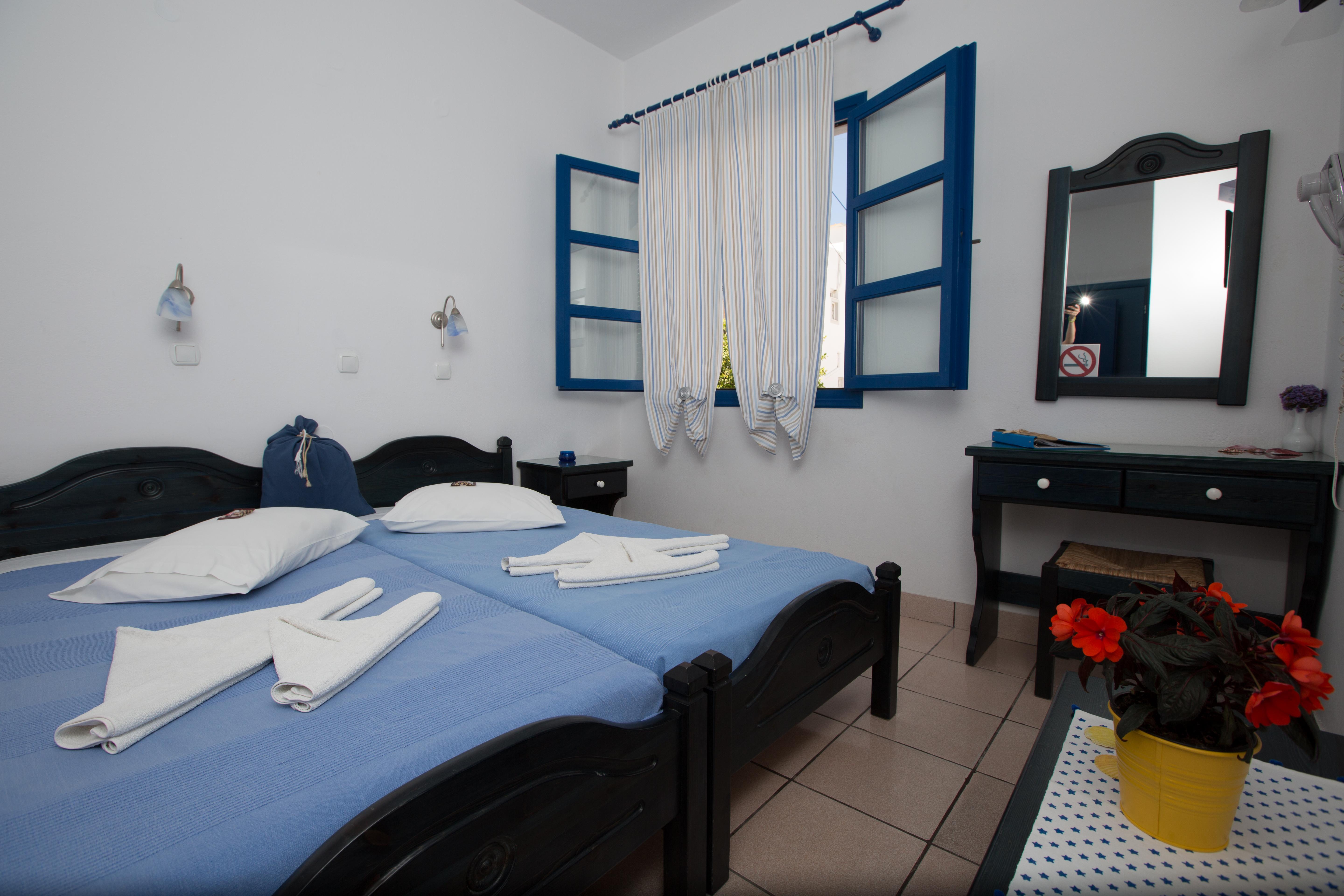 Dilion Hotel Páros Buitenkant foto