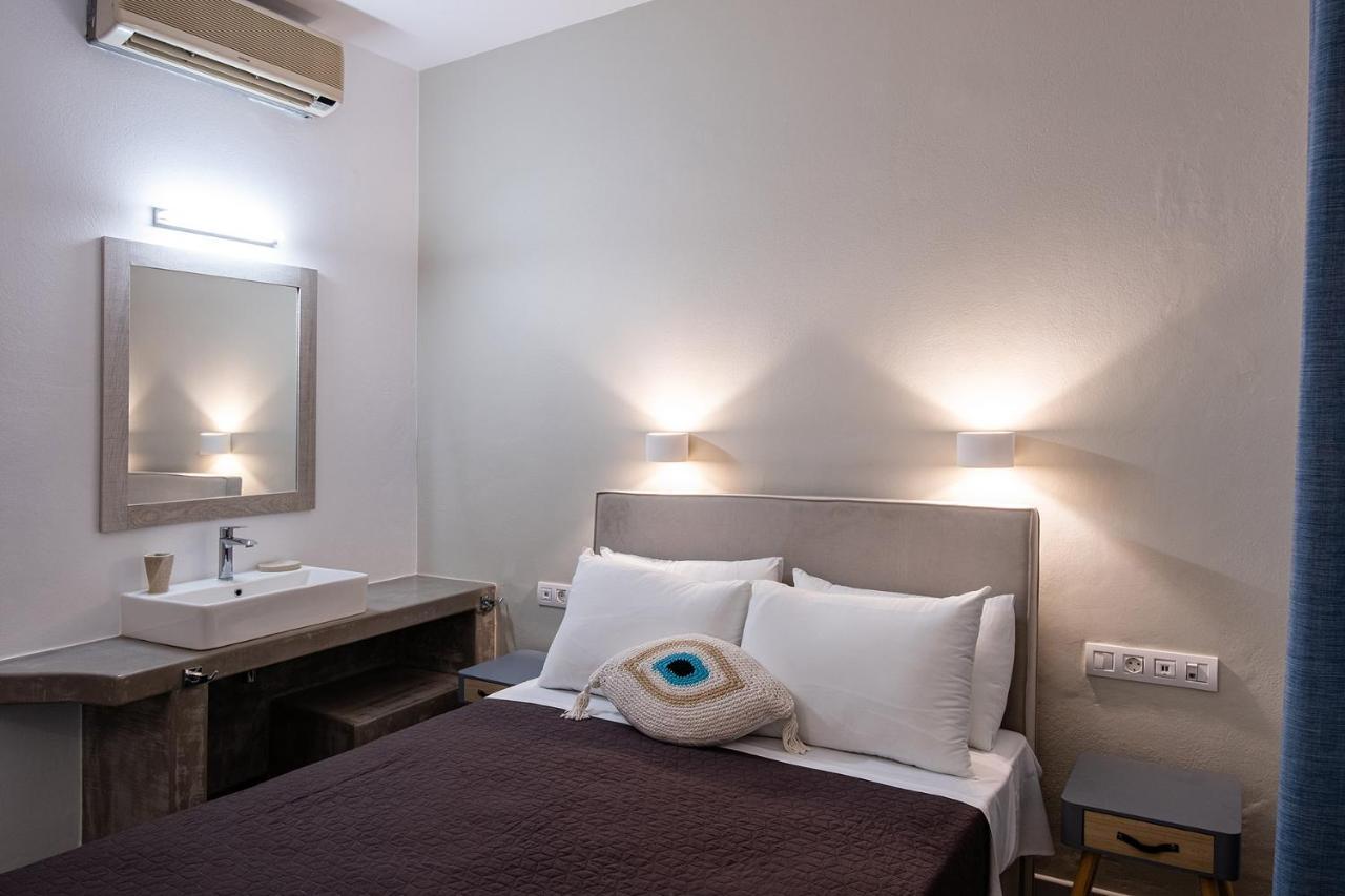 Dilion Hotel Páros Buitenkant foto